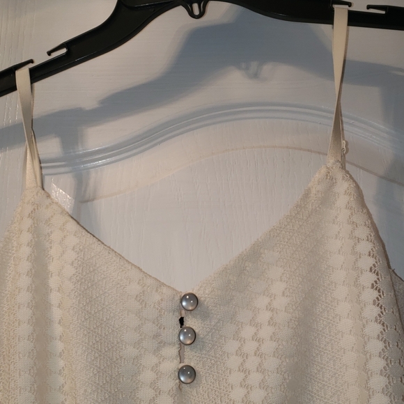 Romper - Picture 2 of 9